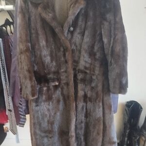 Elegant Brown Mink Fur Coat